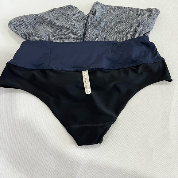 Vouri Running Shorts Size Small Navy Blue Gray Printed Built-In Brief 2" Inseam - Picture 2 of 10